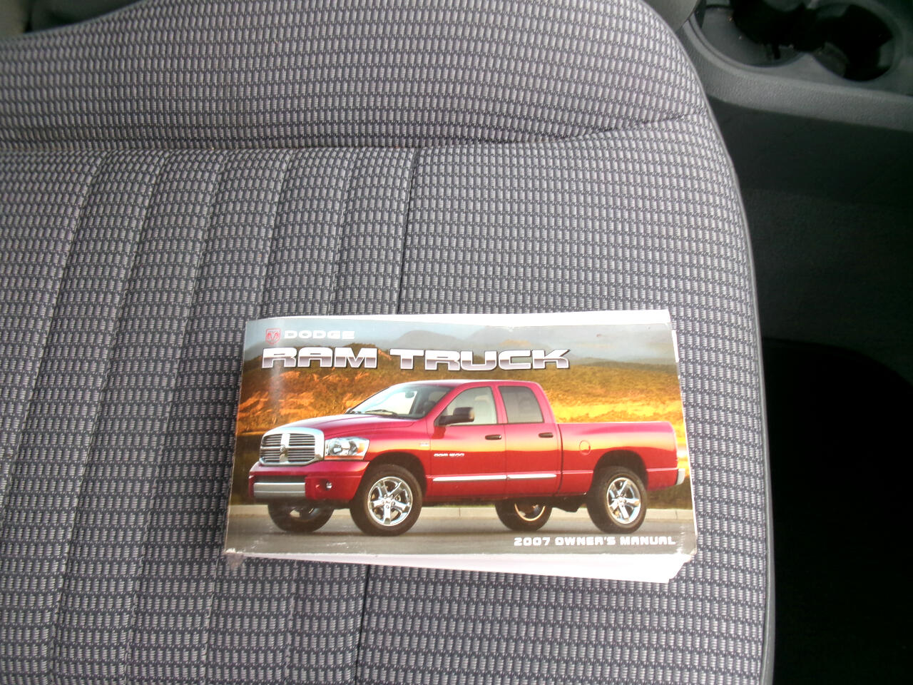 Dodge Ram 1500 Reg. Cab Short Bed 2WD 2007