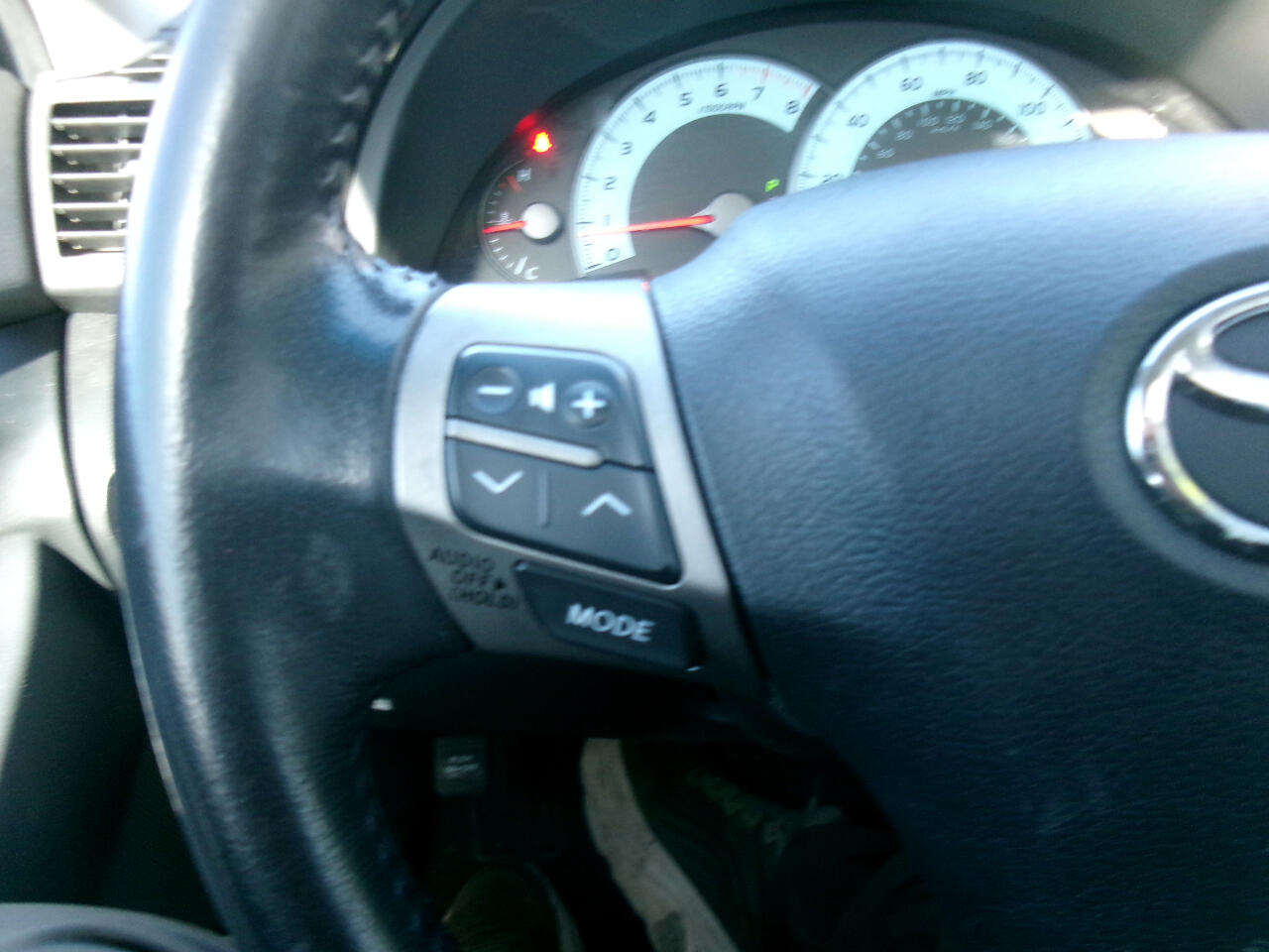 Toyota Camry SE 2011