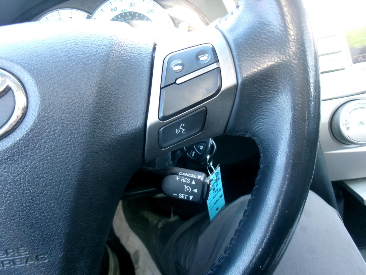 Toyota Camry SE 2011