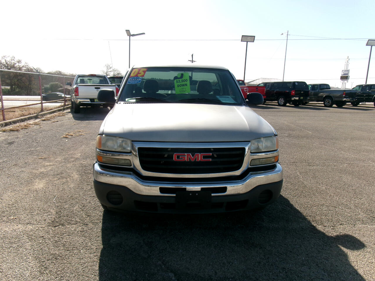 GMC Sierra 1500 Short Bed 2WD 2005