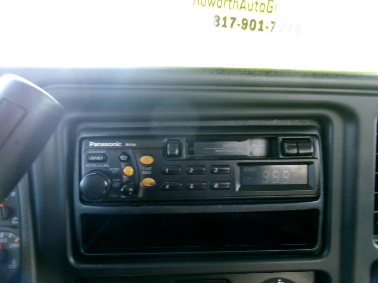 GMC Sierra 1500 Short Bed 2WD 2005