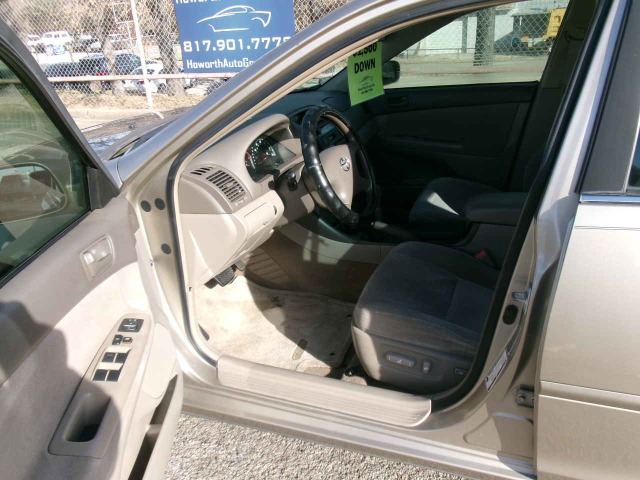 Toyota Camry LE 2004