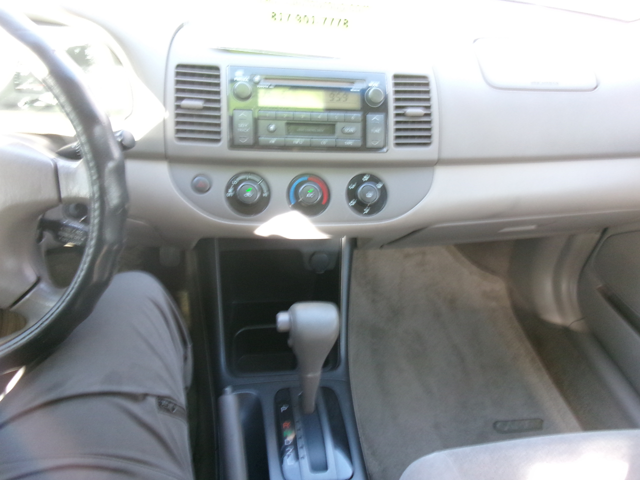 Toyota Camry LE 2004