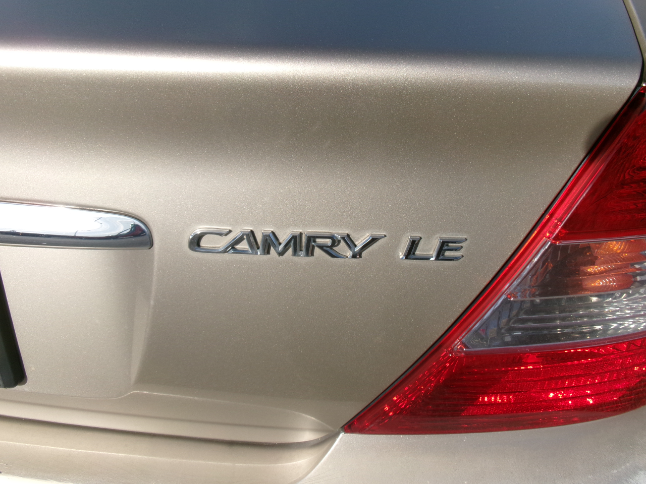 Toyota Camry LE 2004