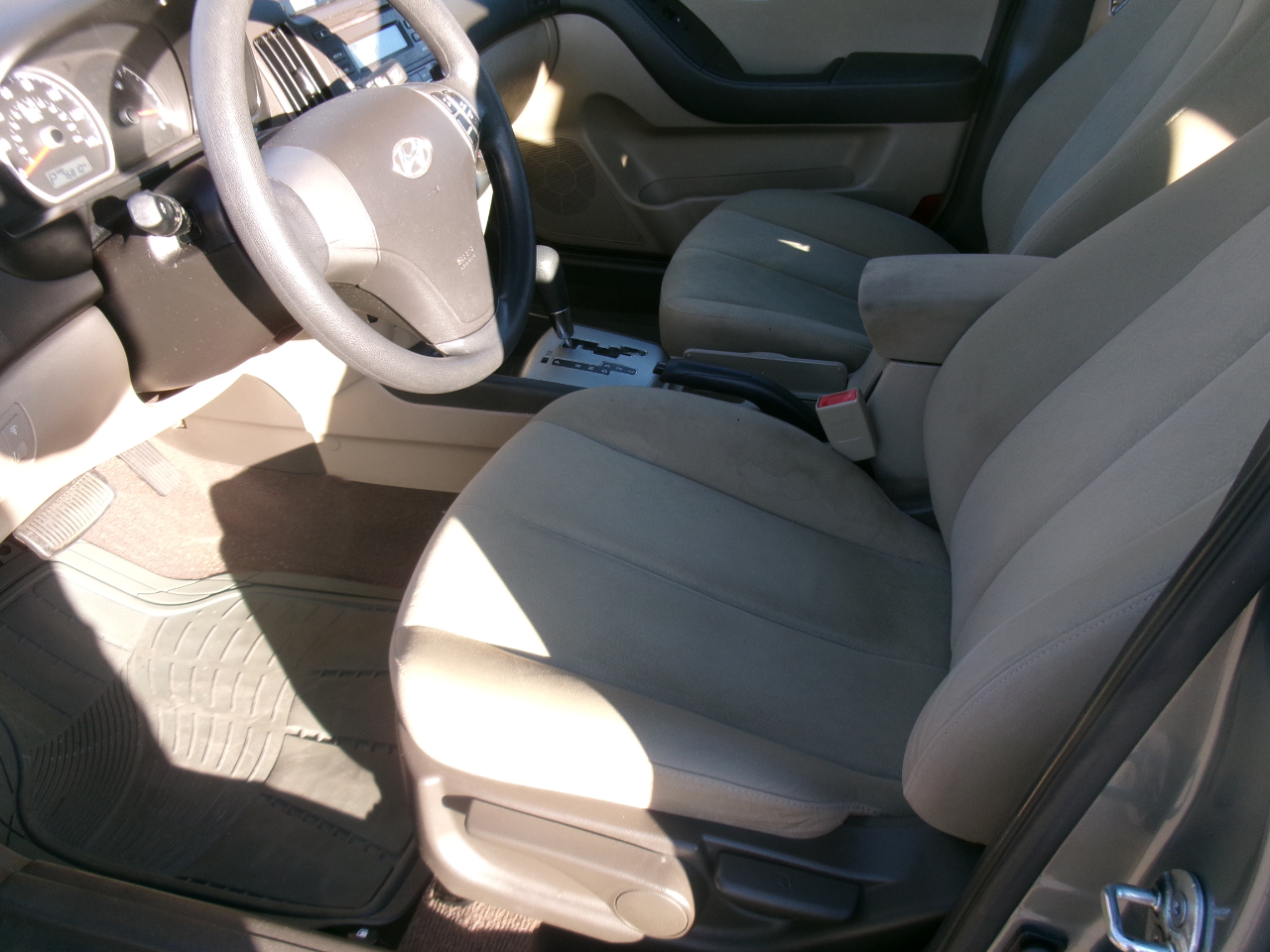 Hyundai Elantra GLS 2010