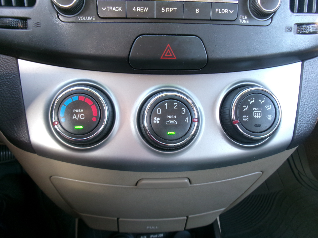 Hyundai Elantra GLS 2010