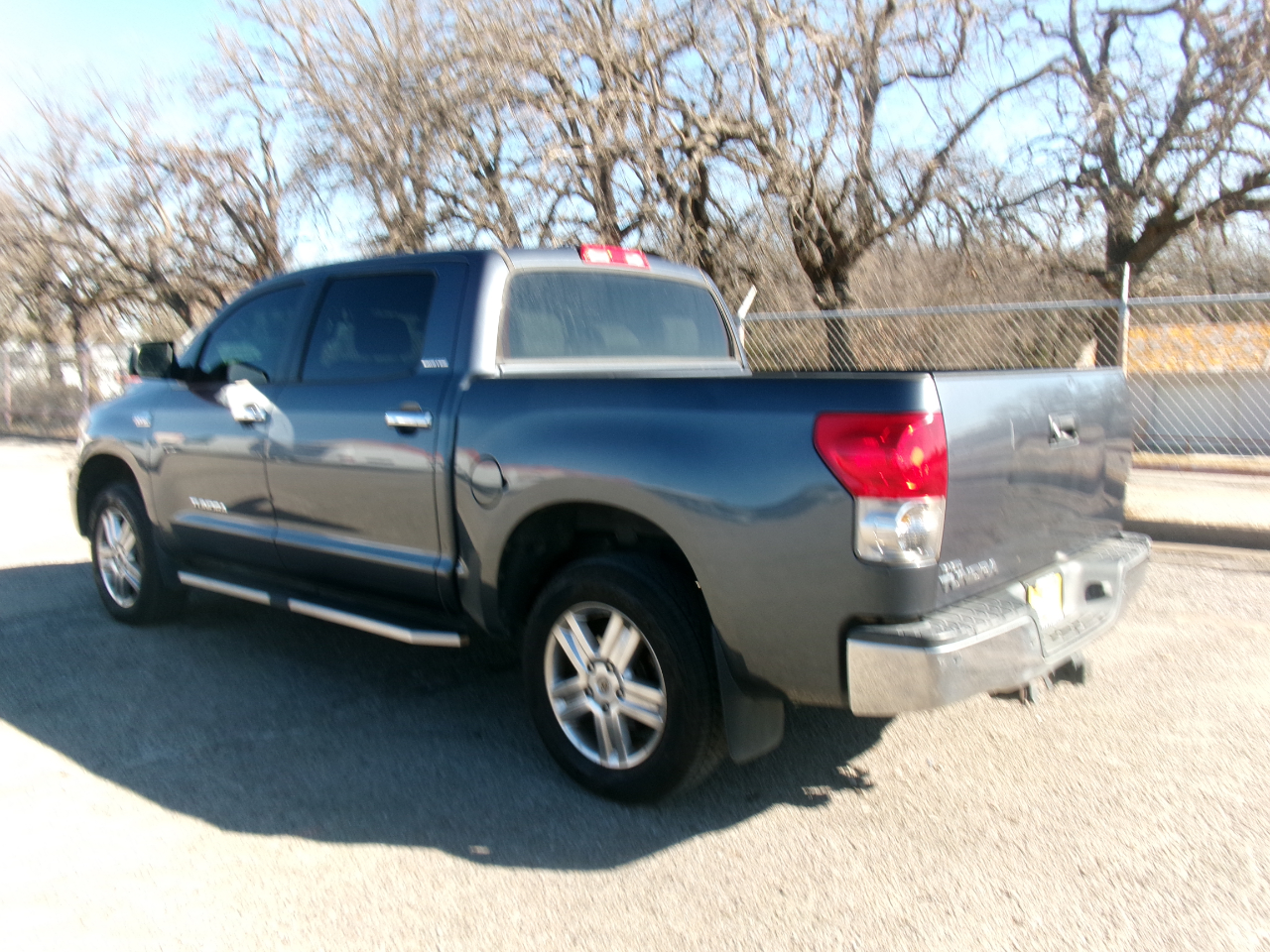 Toyota Tundra Limited CrewMax 5.7L 2WD 2008