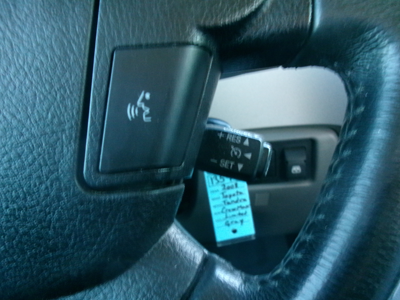 Toyota Tundra Limited CrewMax 5.7L 2WD 2008