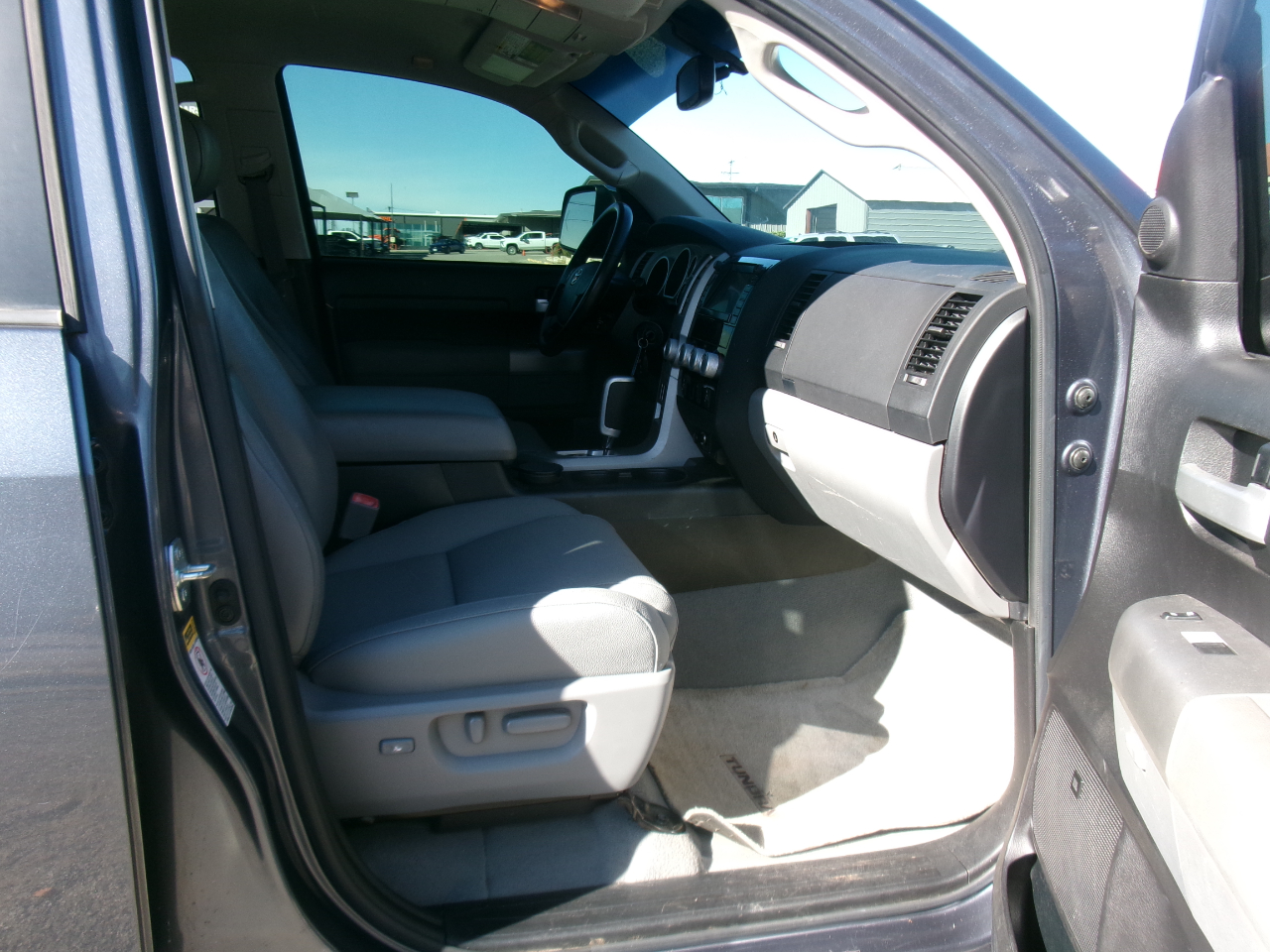 Toyota Tundra Limited CrewMax 5.7L 2WD 2008