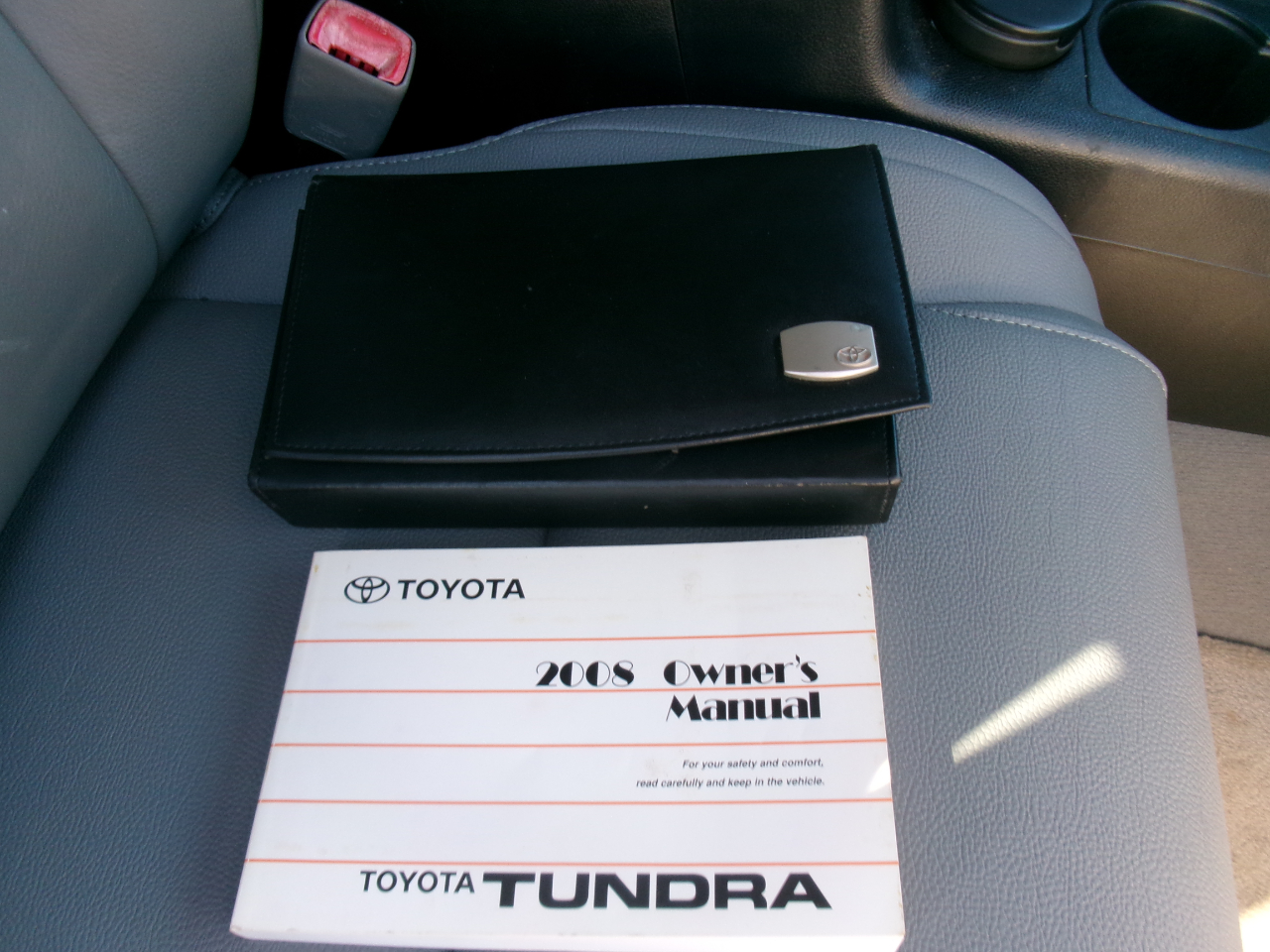 Toyota Tundra Limited CrewMax 5.7L 2WD 2008