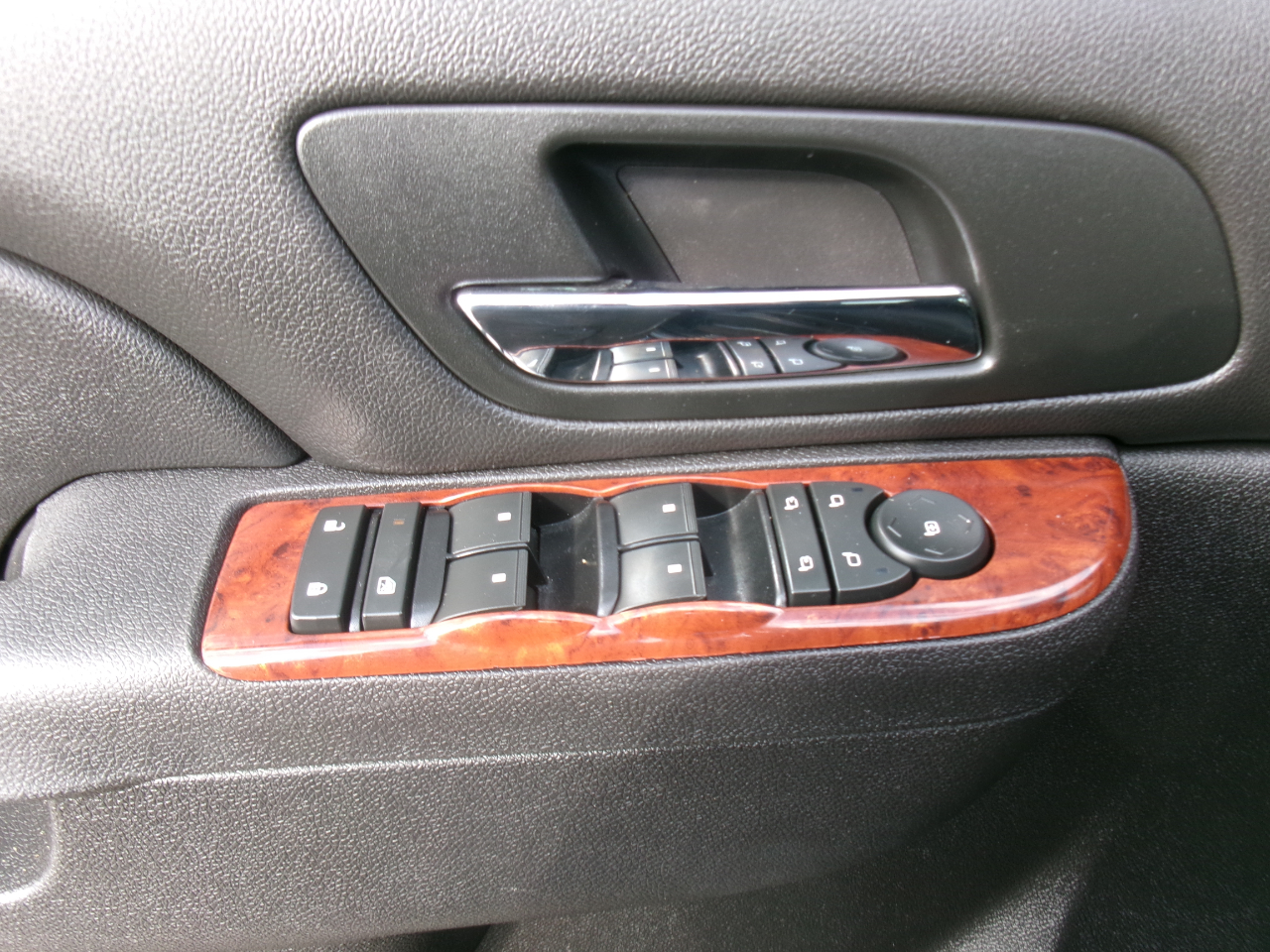 Chevrolet Tahoe LS 2WD 2013