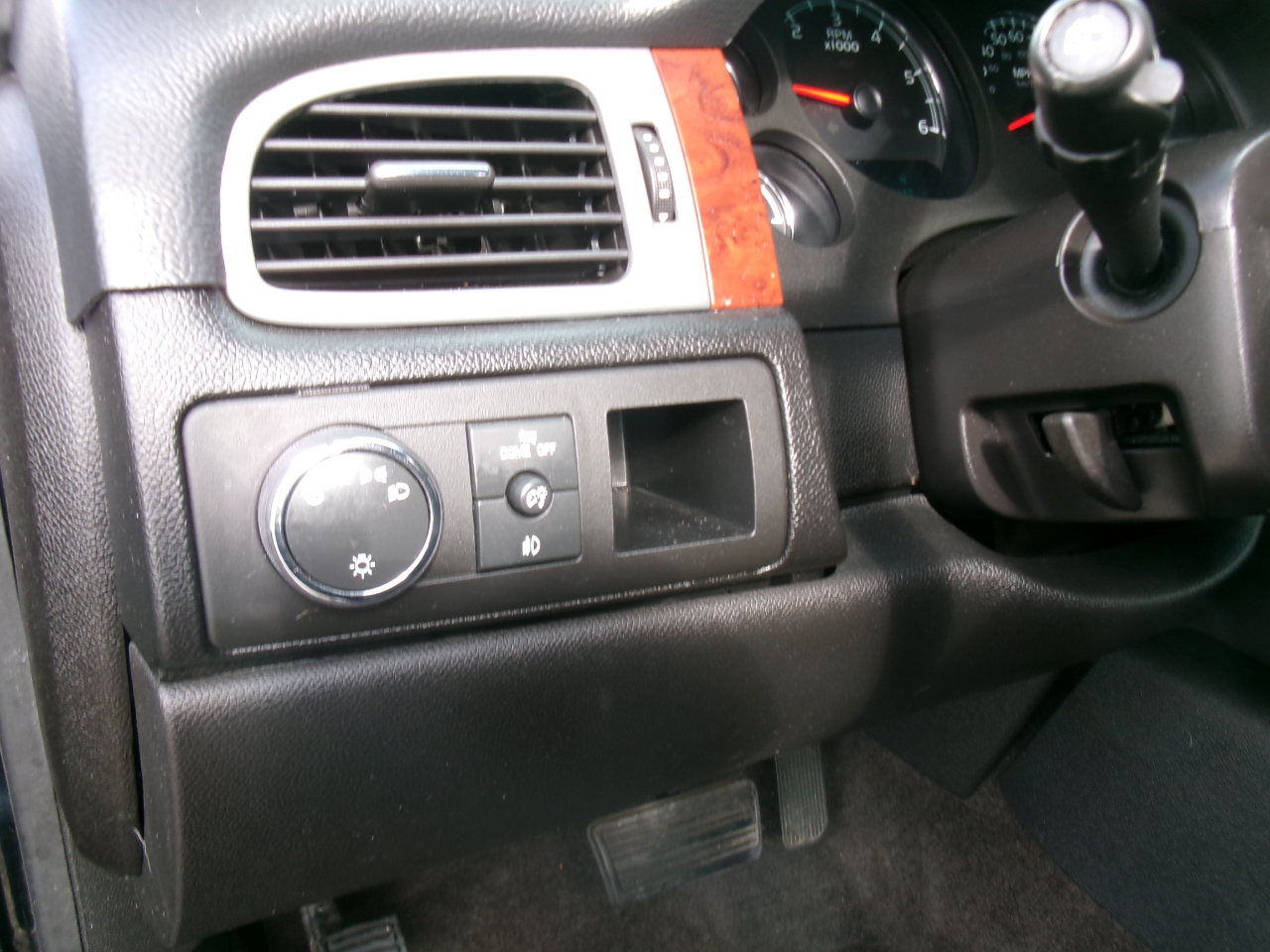 Chevrolet Tahoe LS 2WD 2013