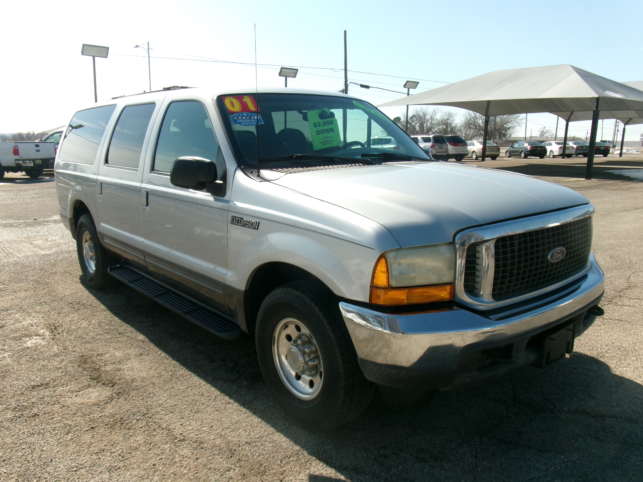 Ford Excursion XLT 2WD 2001