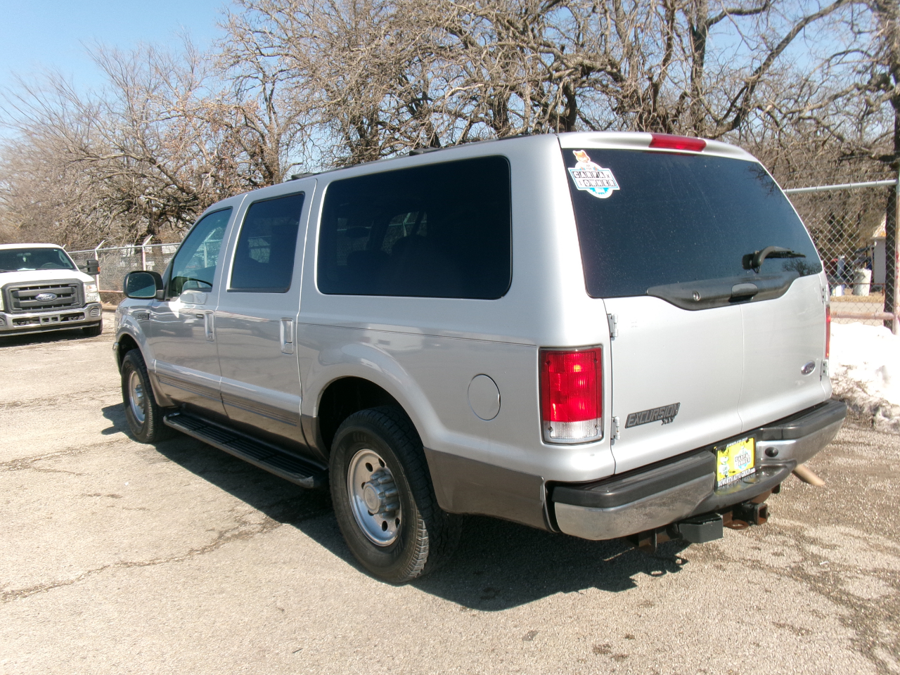 Ford Excursion XLT 2WD 2001