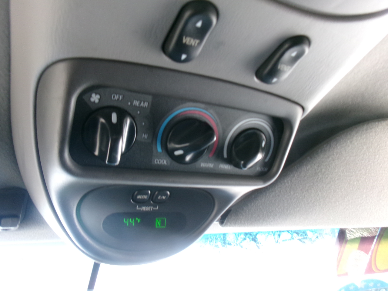 Ford Excursion XLT 2WD 2001