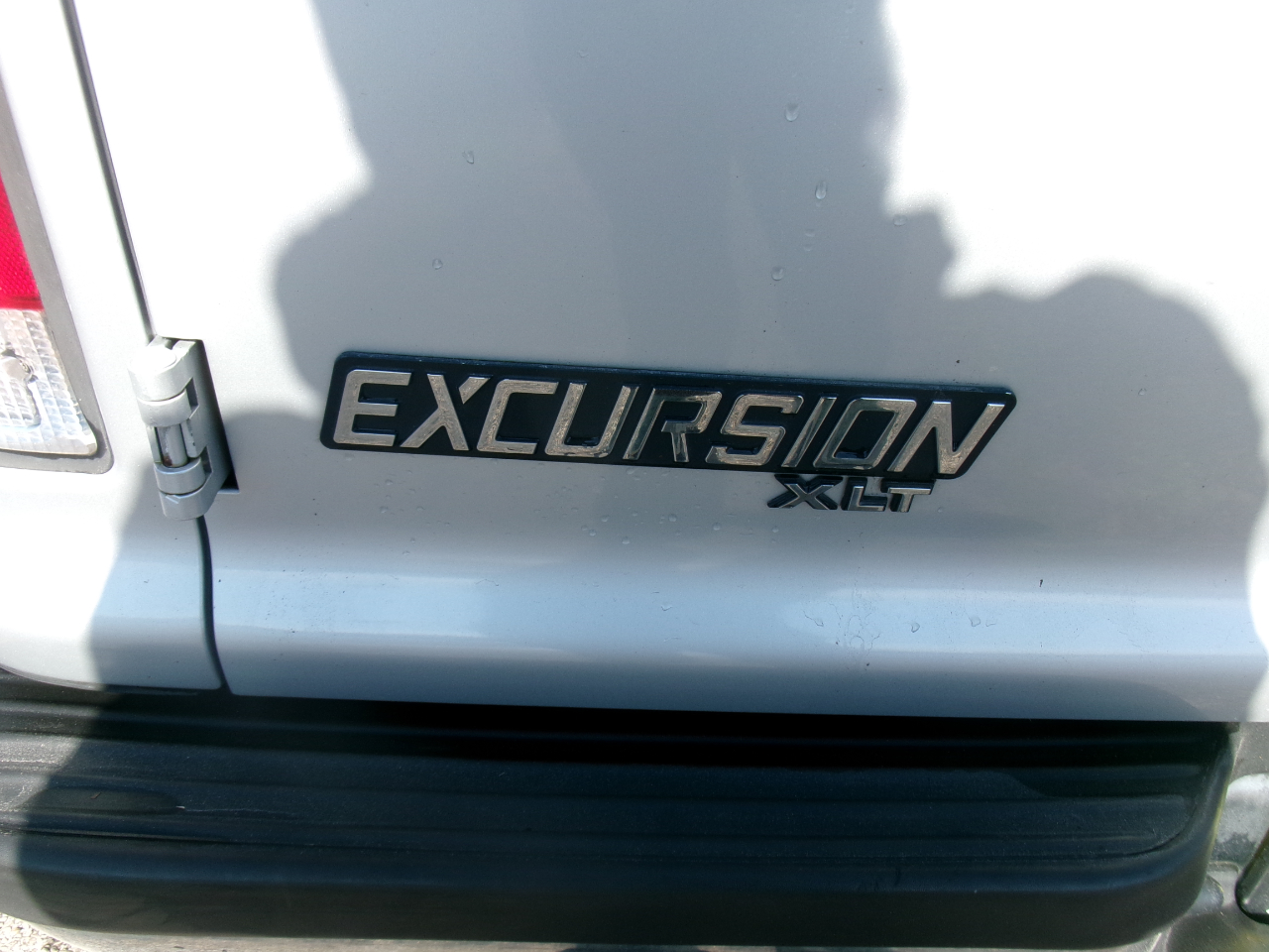 Ford Excursion XLT 2WD 2001