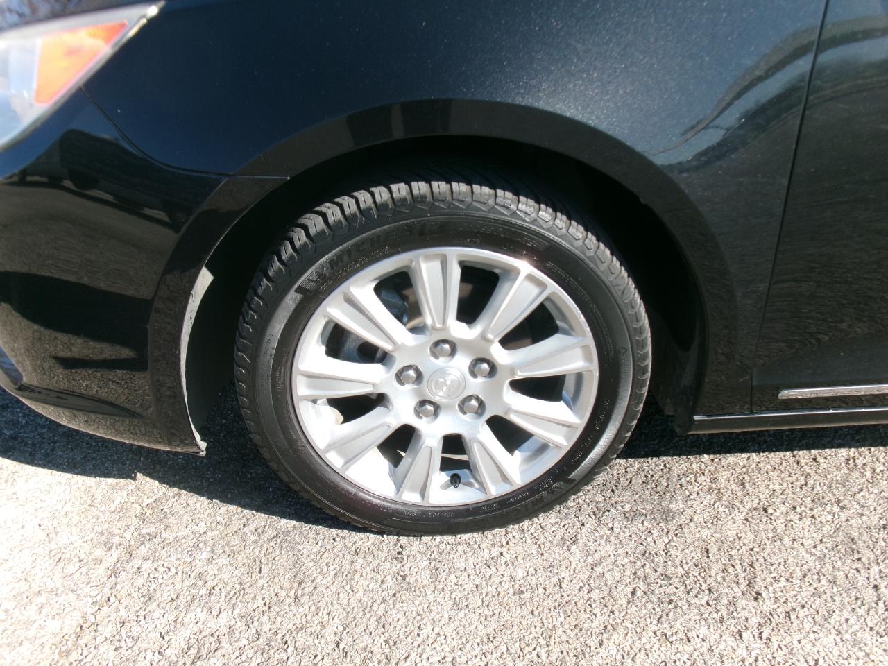 Buick LaCrosse Premium Package 1, w/Leather 2012