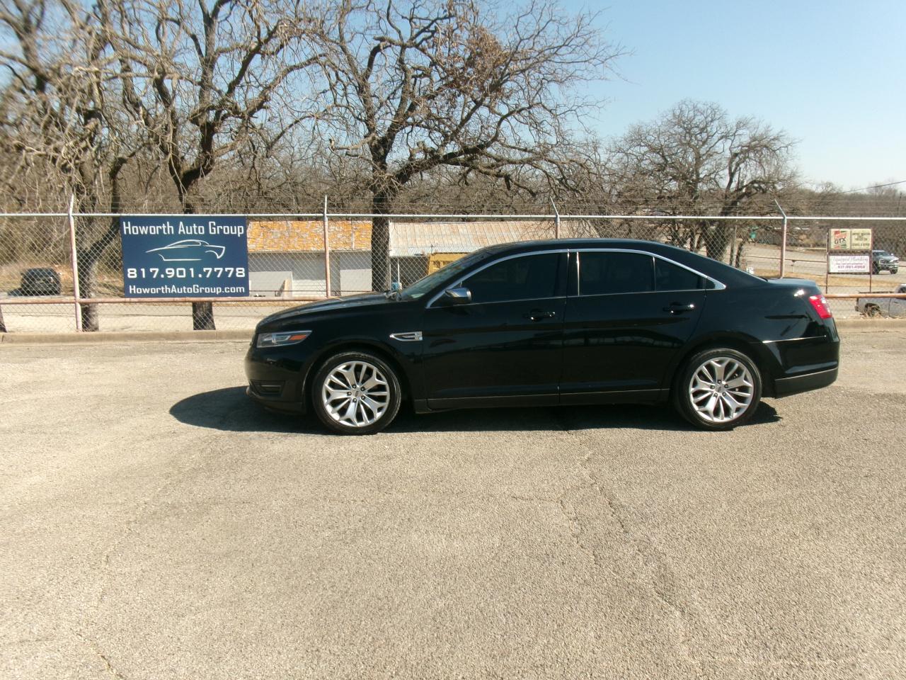 Ford Taurus Limited FWD 2017
