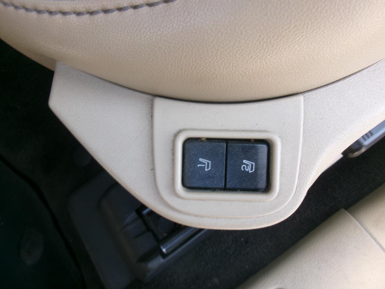 Ford Taurus Limited FWD 2017