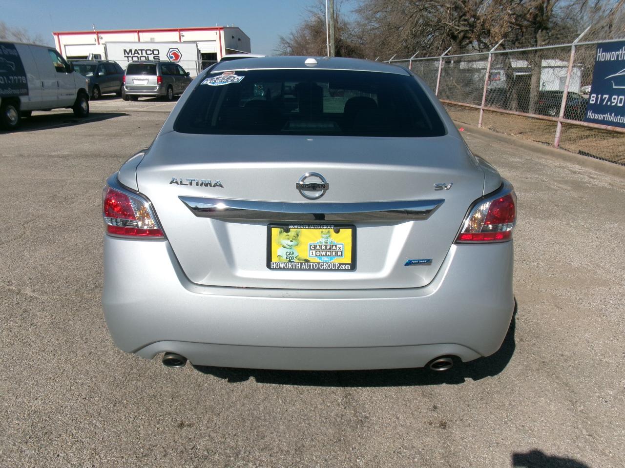 Nissan Altima 2.5 SV 2014