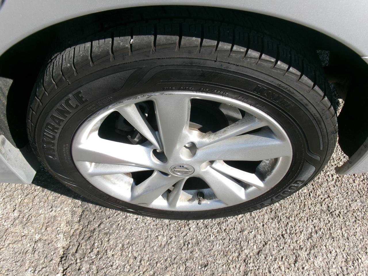 Nissan Altima 2.5 SV 2014