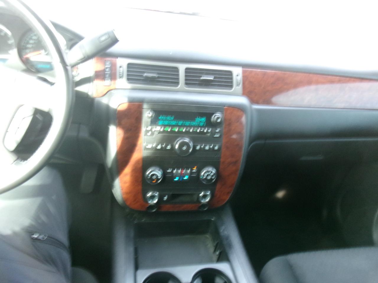 Chevrolet Tahoe LS 2WD 2013