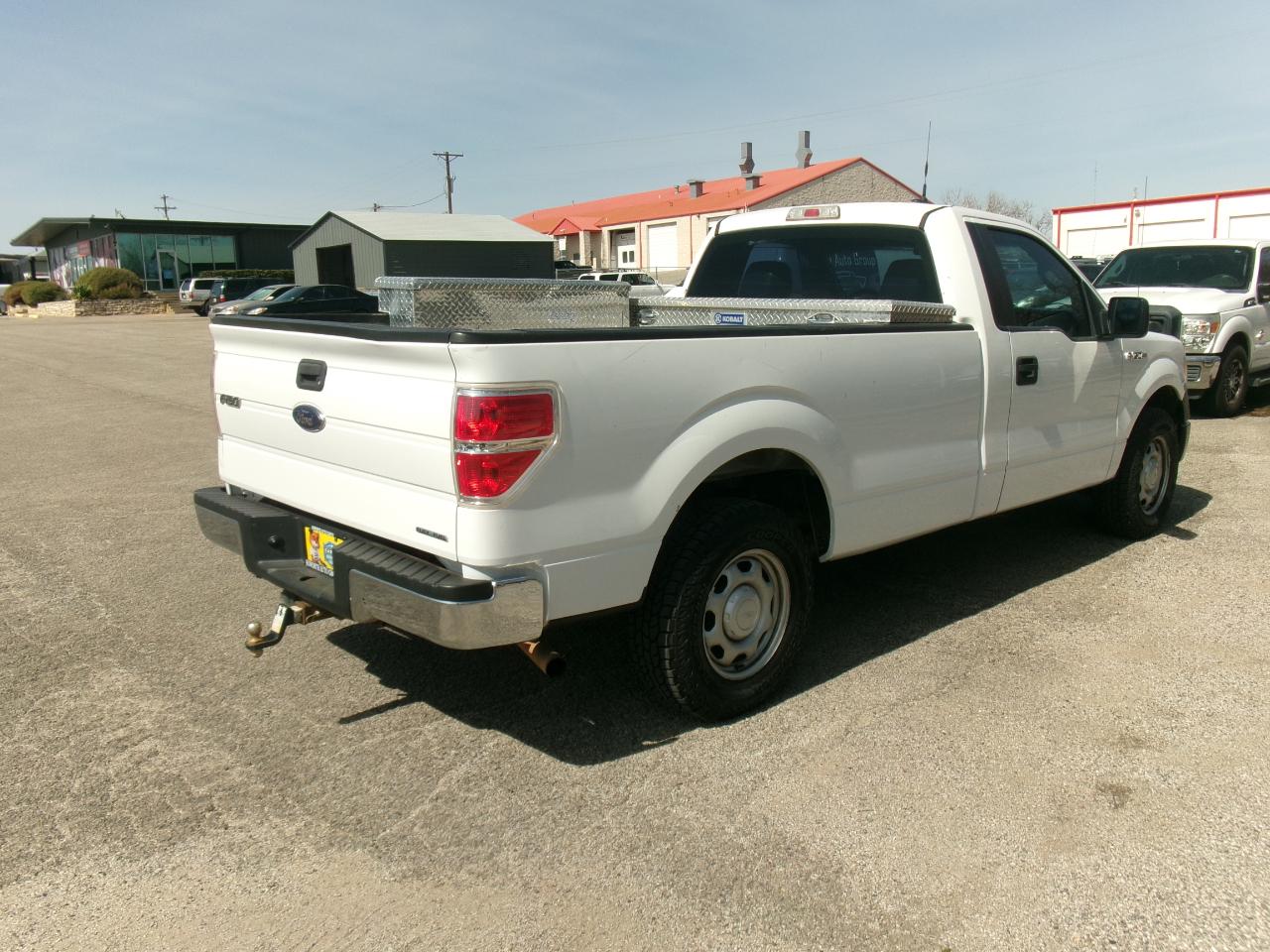 Ford F-150 XL 8-ft. Bed 2WD 2013