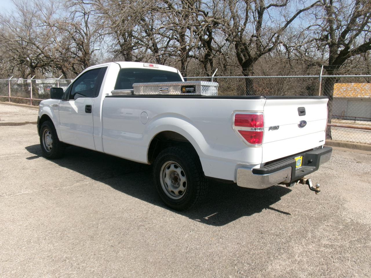 Ford F-150 XL 8-ft. Bed 2WD 2013