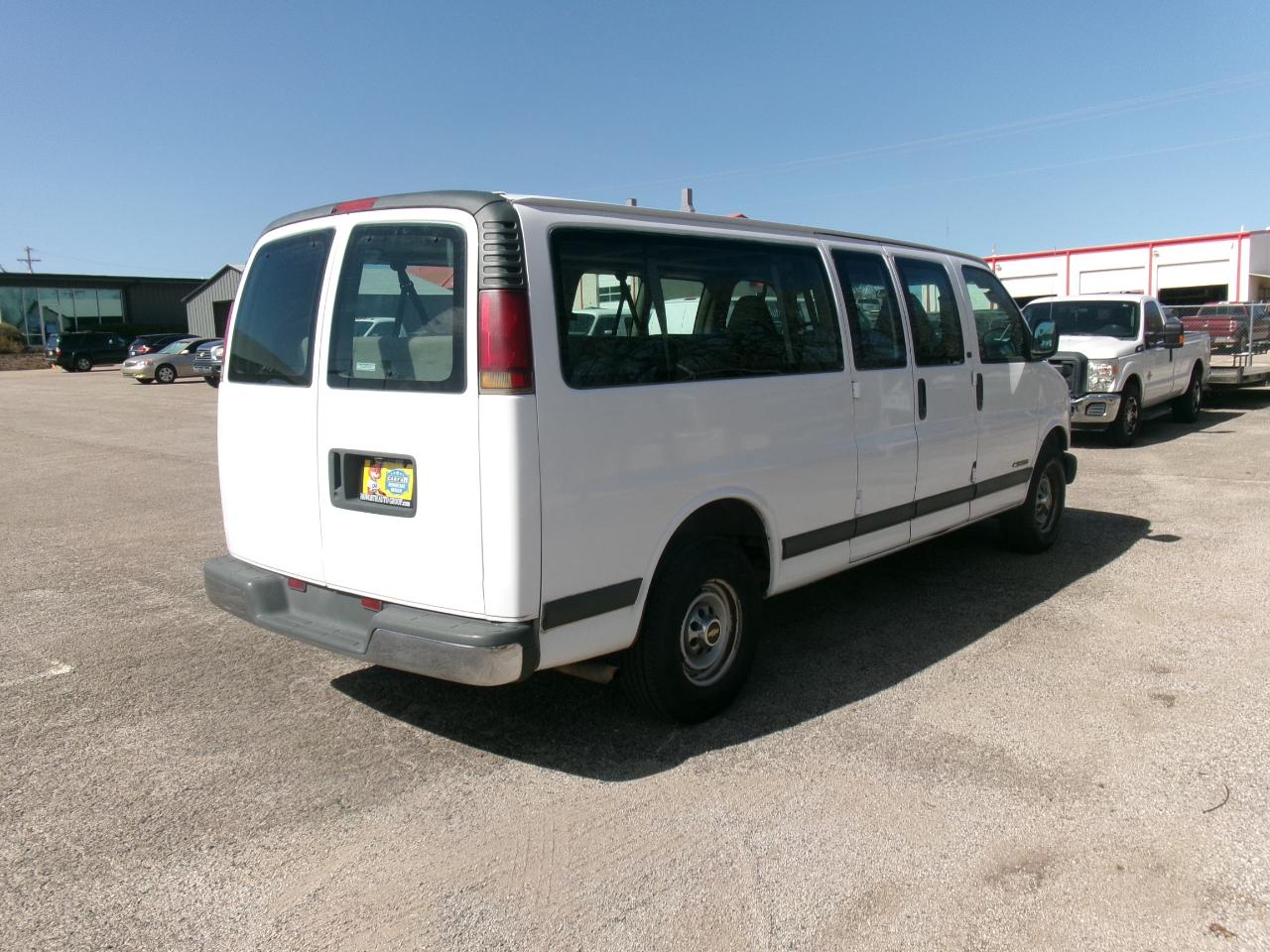 Chevrolet Express 3500 Extended 2001