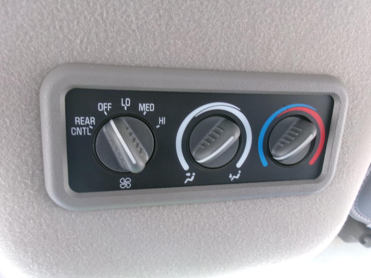 Chevrolet Express 3500 Extended 2001