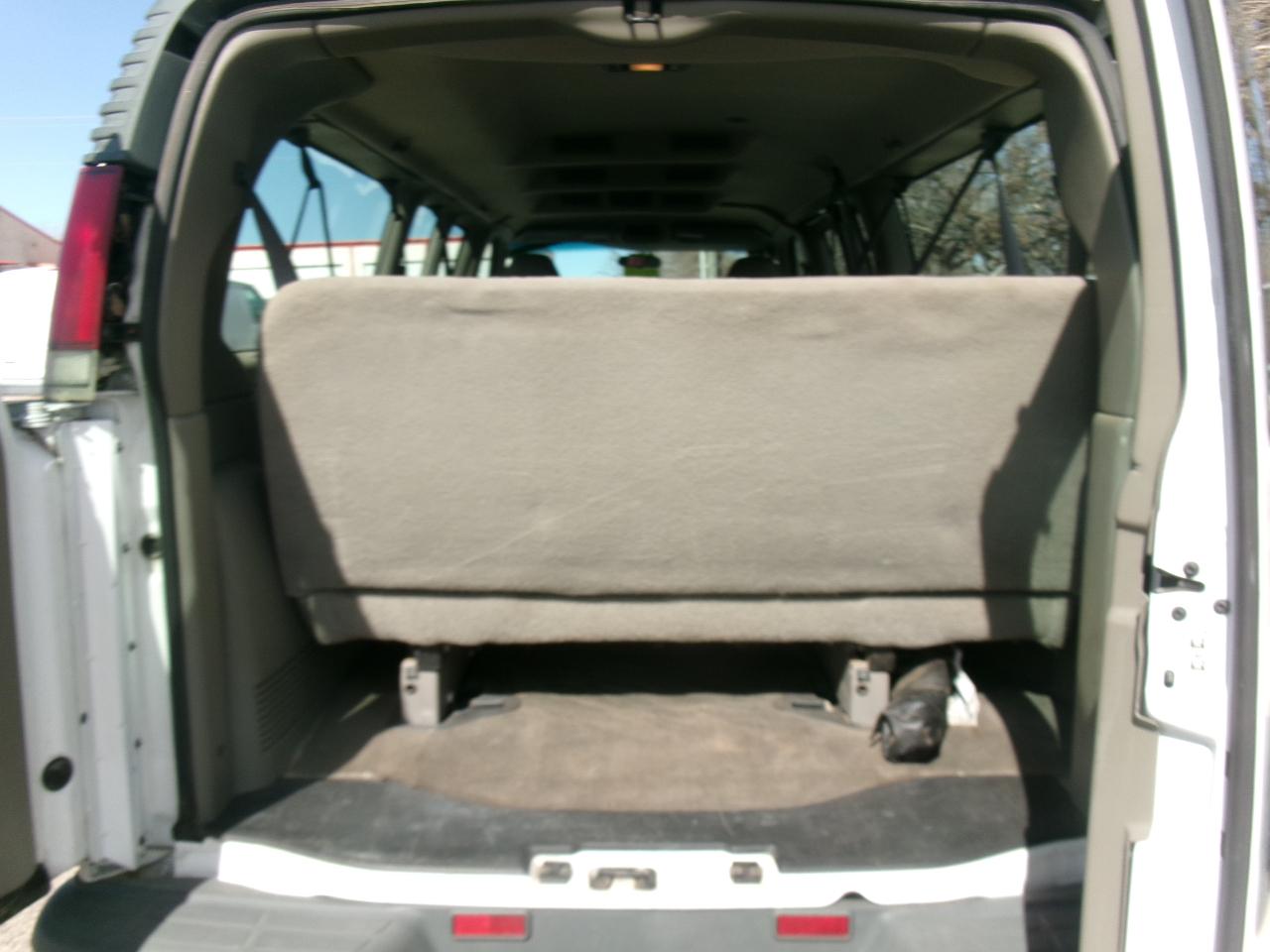 Chevrolet Express 3500 Extended 2001