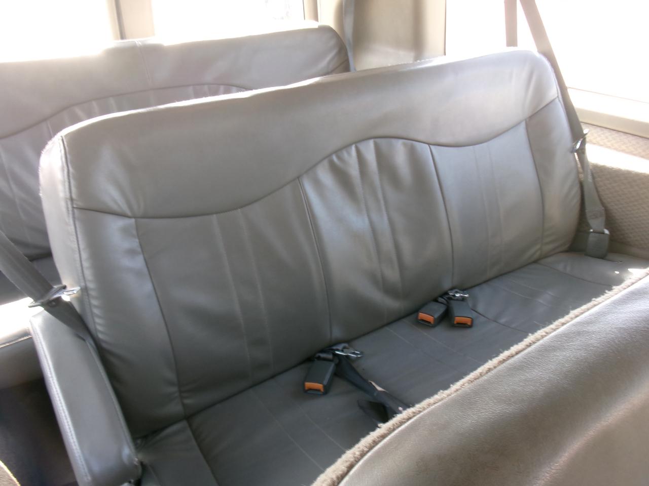 Chevrolet Express 3500 Extended 2001