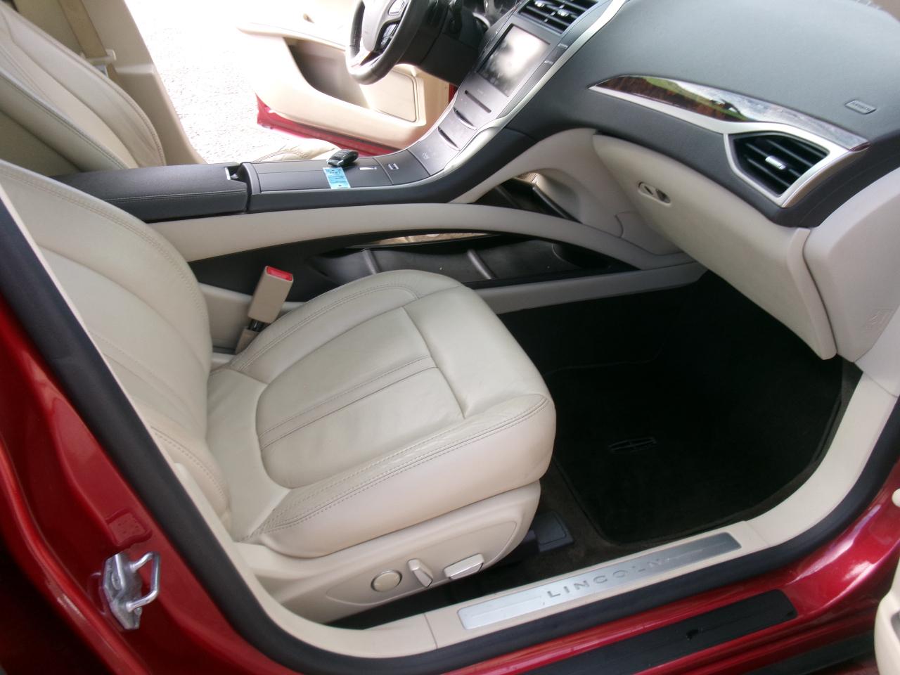 Lincoln MKZ FWD 2014