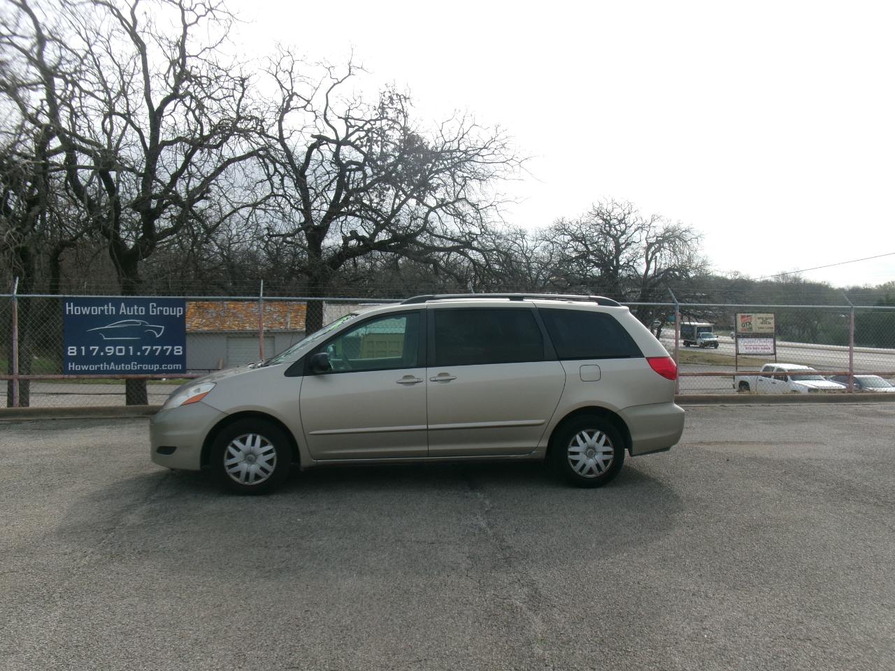 Toyota Sienna LE FWD 8-Passenger Seating 2008