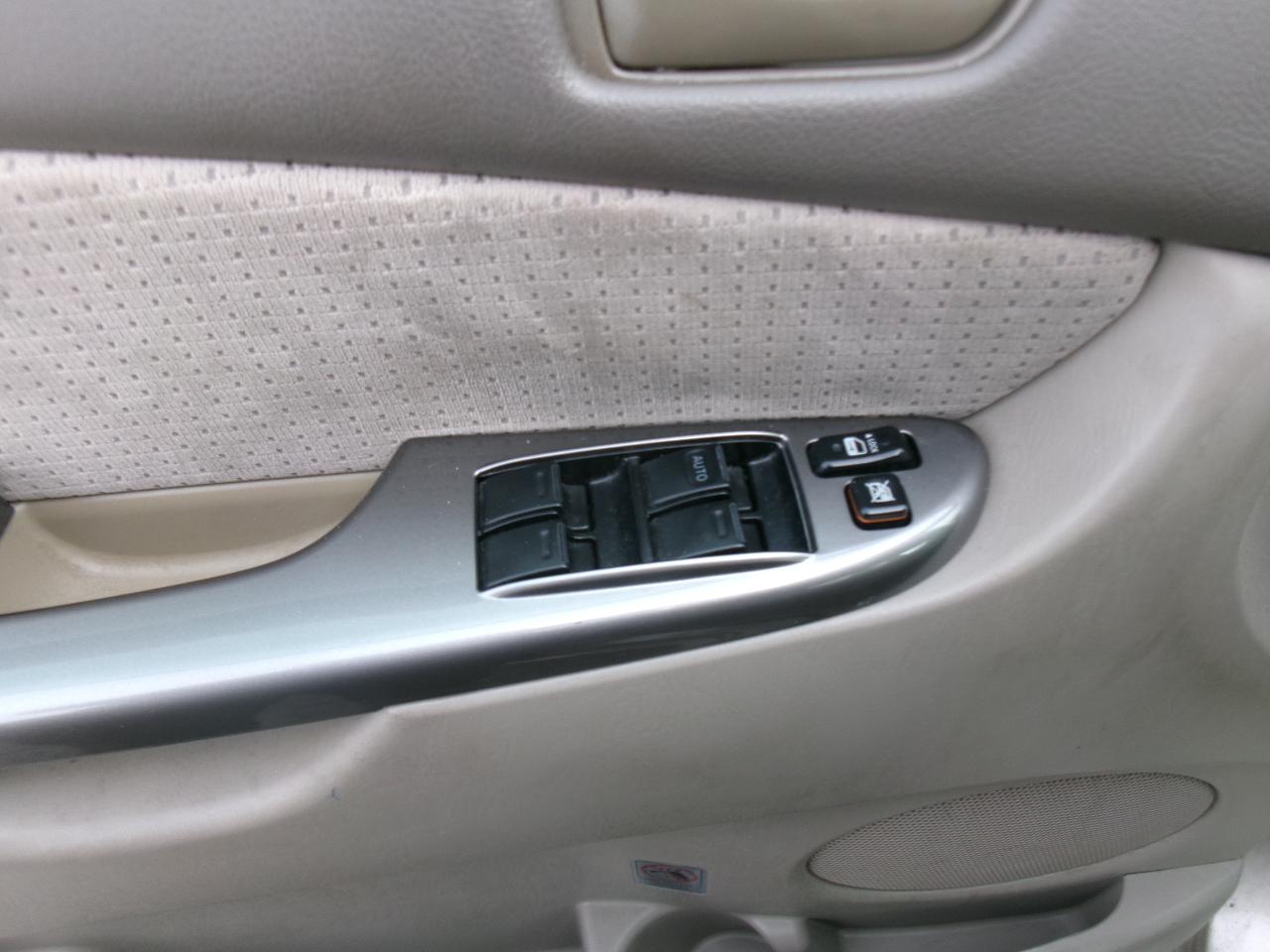 Toyota Sienna LE FWD 8-Passenger Seating 2008