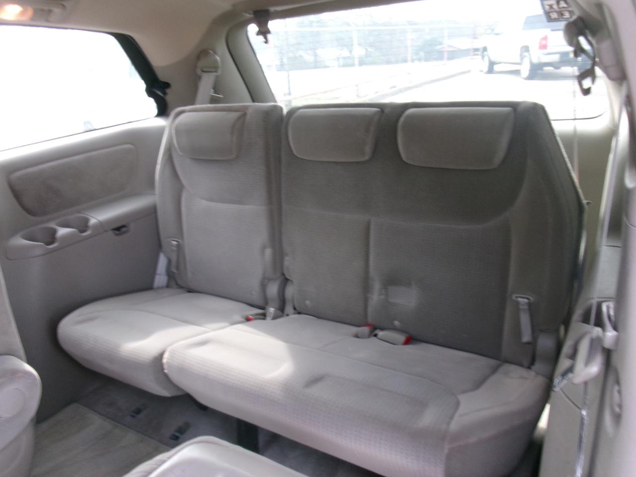 Toyota Sienna LE FWD 8-Passenger Seating 2008