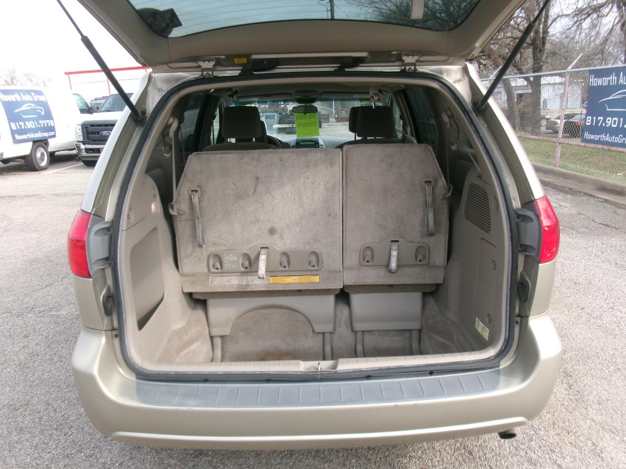 Toyota Sienna LE FWD 8-Passenger Seating 2008
