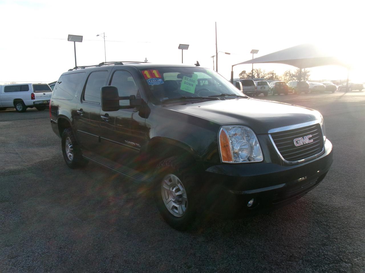 GMC Yukon XL SLT-1 3/4 Ton 4WD 2011