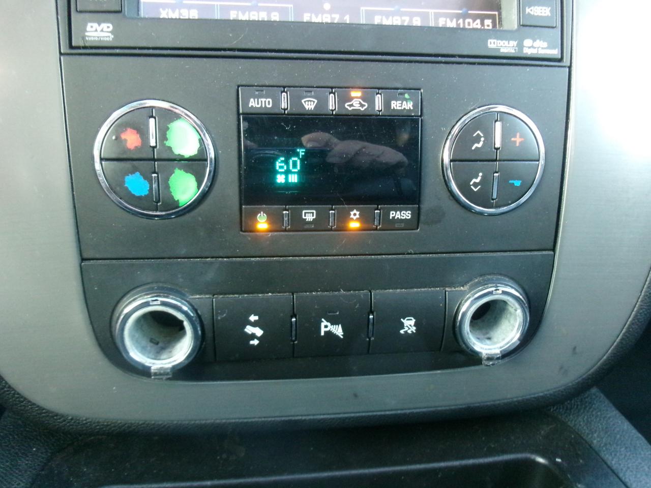 GMC Yukon XL SLT-1 3/4 Ton 4WD 2011