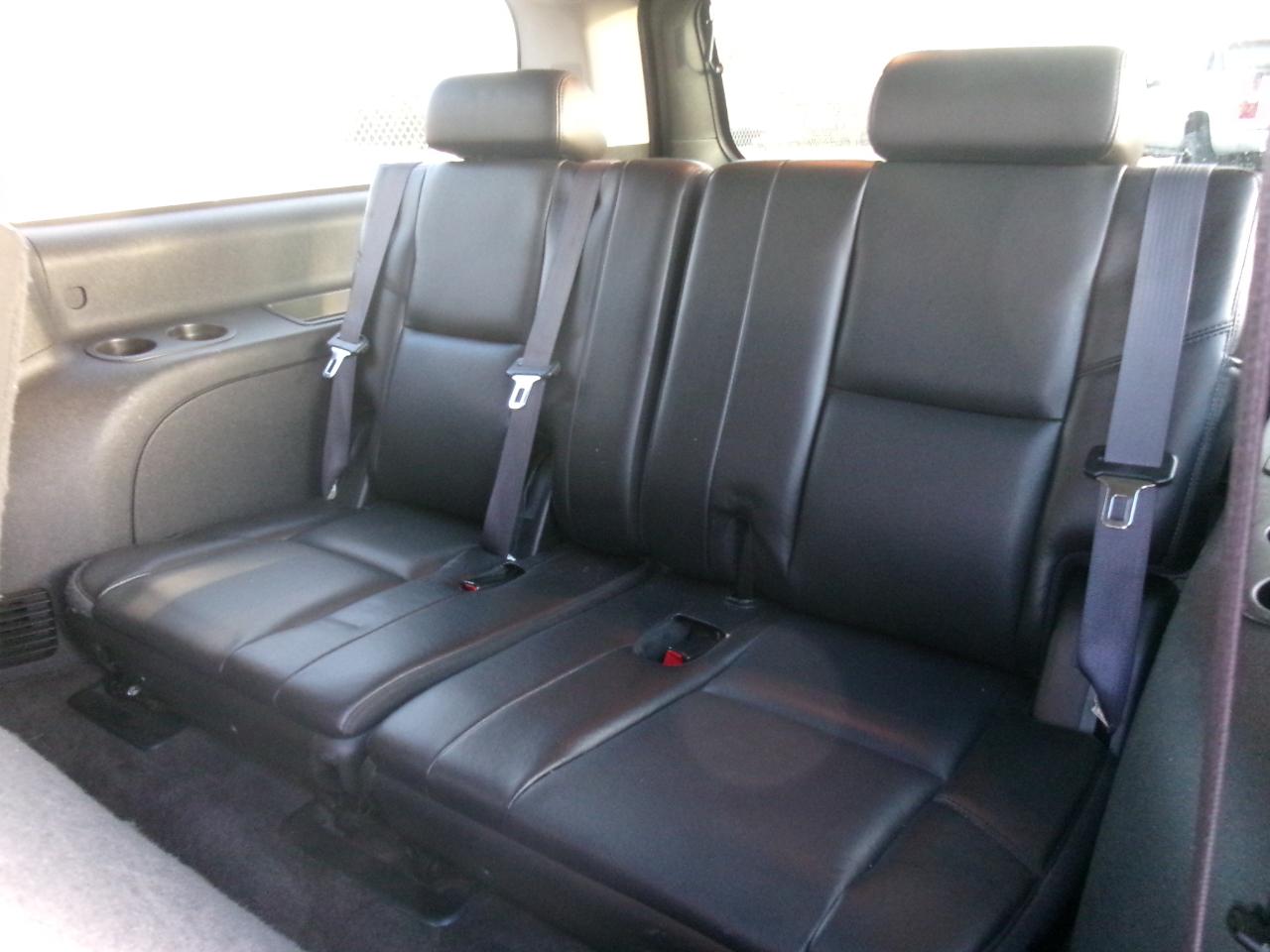 GMC Yukon XL SLT-1 3/4 Ton 4WD 2011