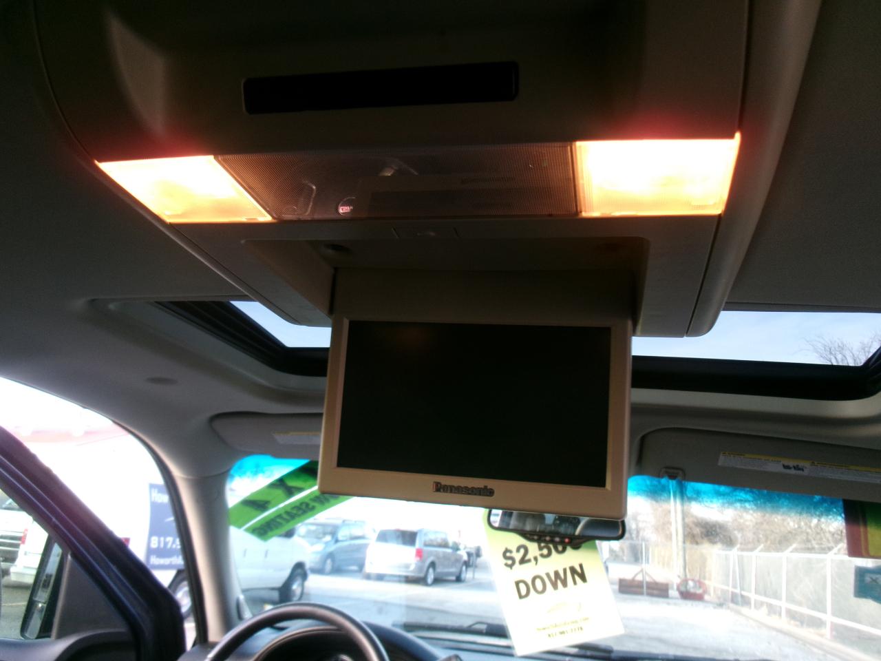 GMC Yukon XL SLT-1 3/4 Ton 4WD 2011