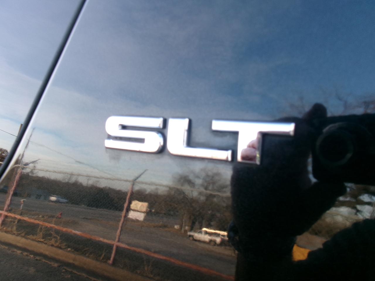 GMC Yukon XL SLT-1 3/4 Ton 4WD 2011