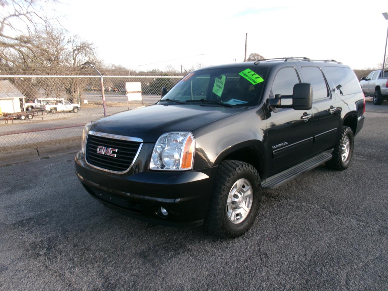 GMC Yukon XL SLT-1 3/4 Ton 4WD 2011