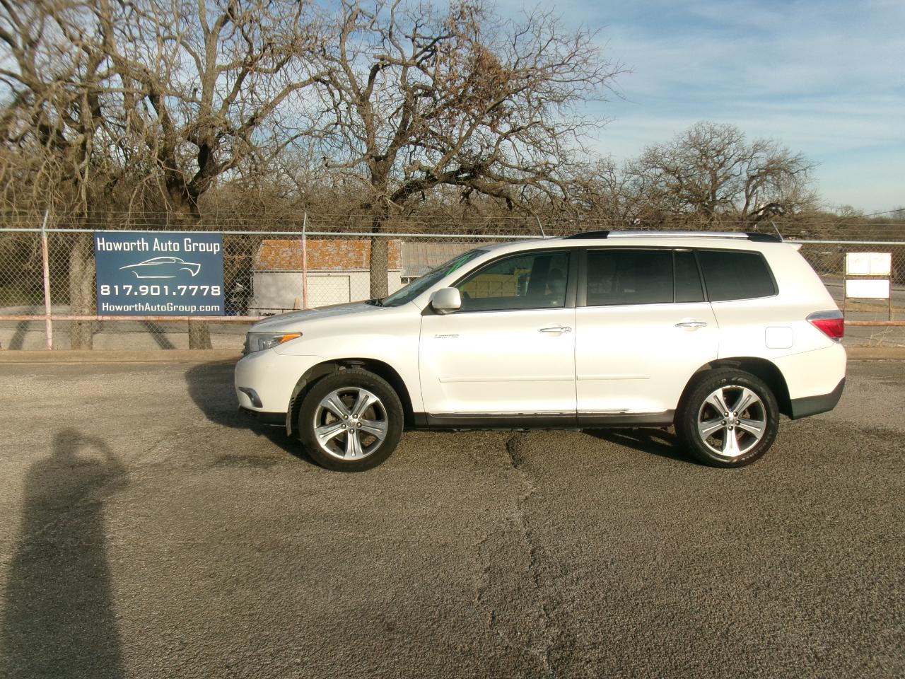 Toyota Highlander Limited 2WD 2011