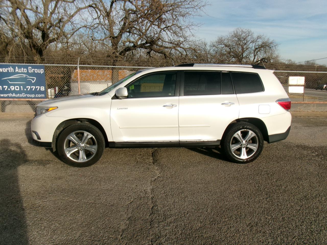 Toyota Highlander Limited 2WD 2011