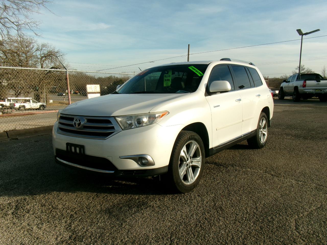 Toyota Highlander Limited 2WD 2011