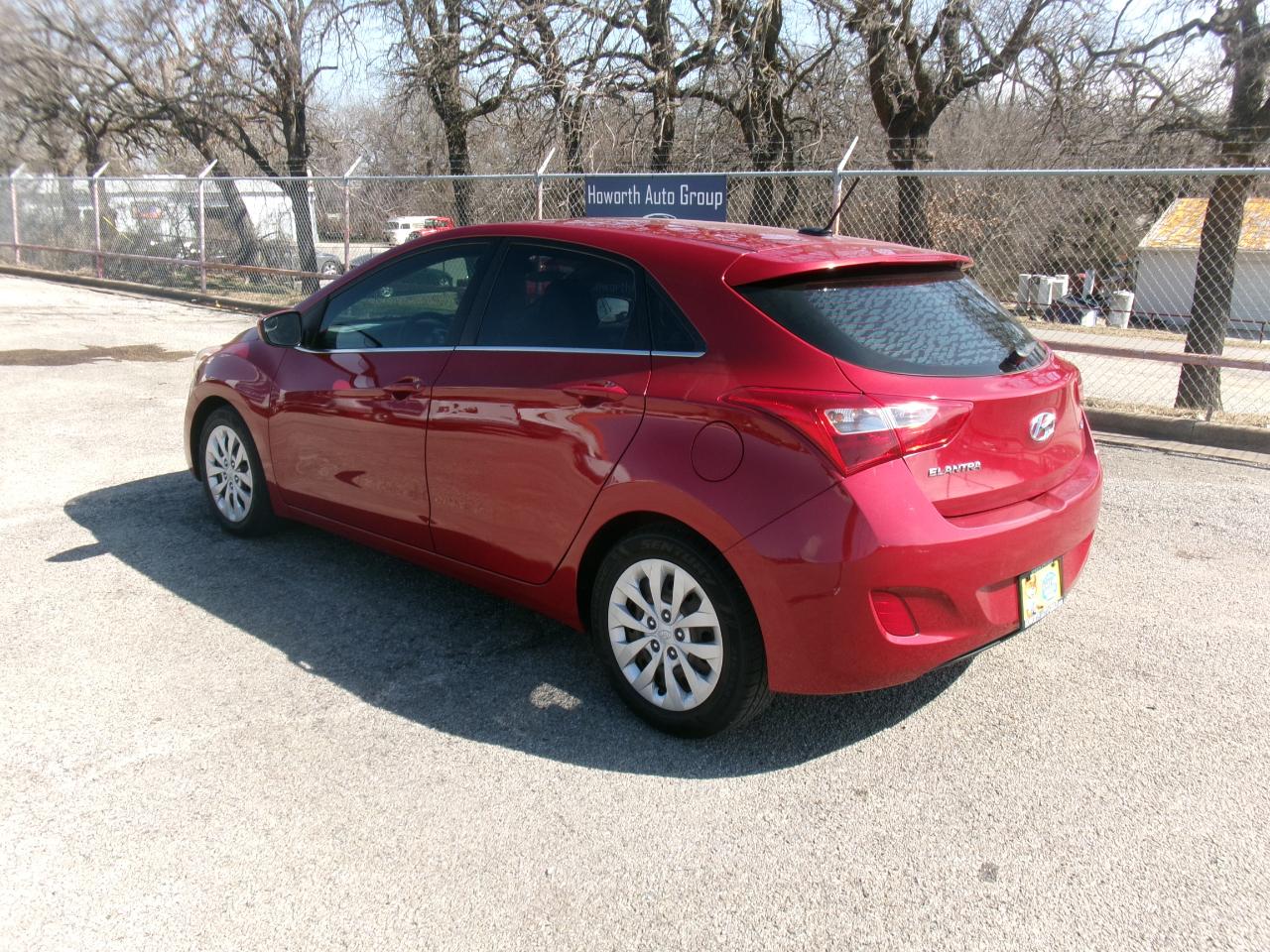 Hyundai Elantra GT A/T 2017