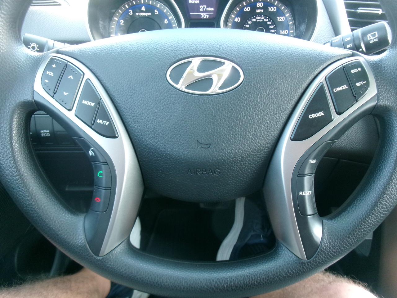 Hyundai Elantra GT A/T 2017