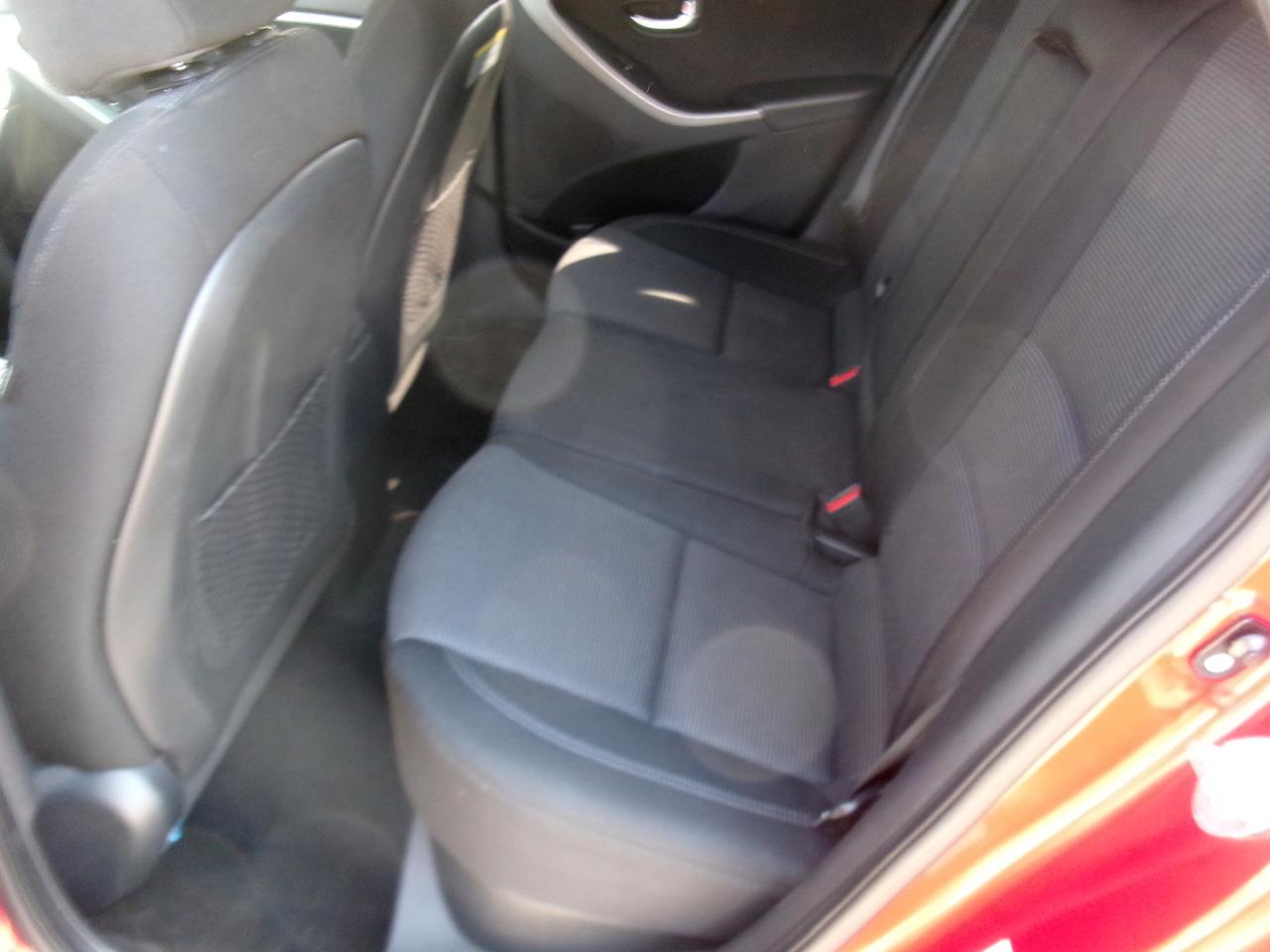 Hyundai Elantra GT A/T 2017