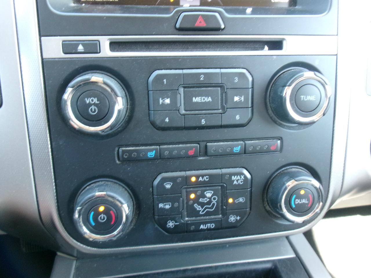 Ford Expedition XLT 2WD 2015